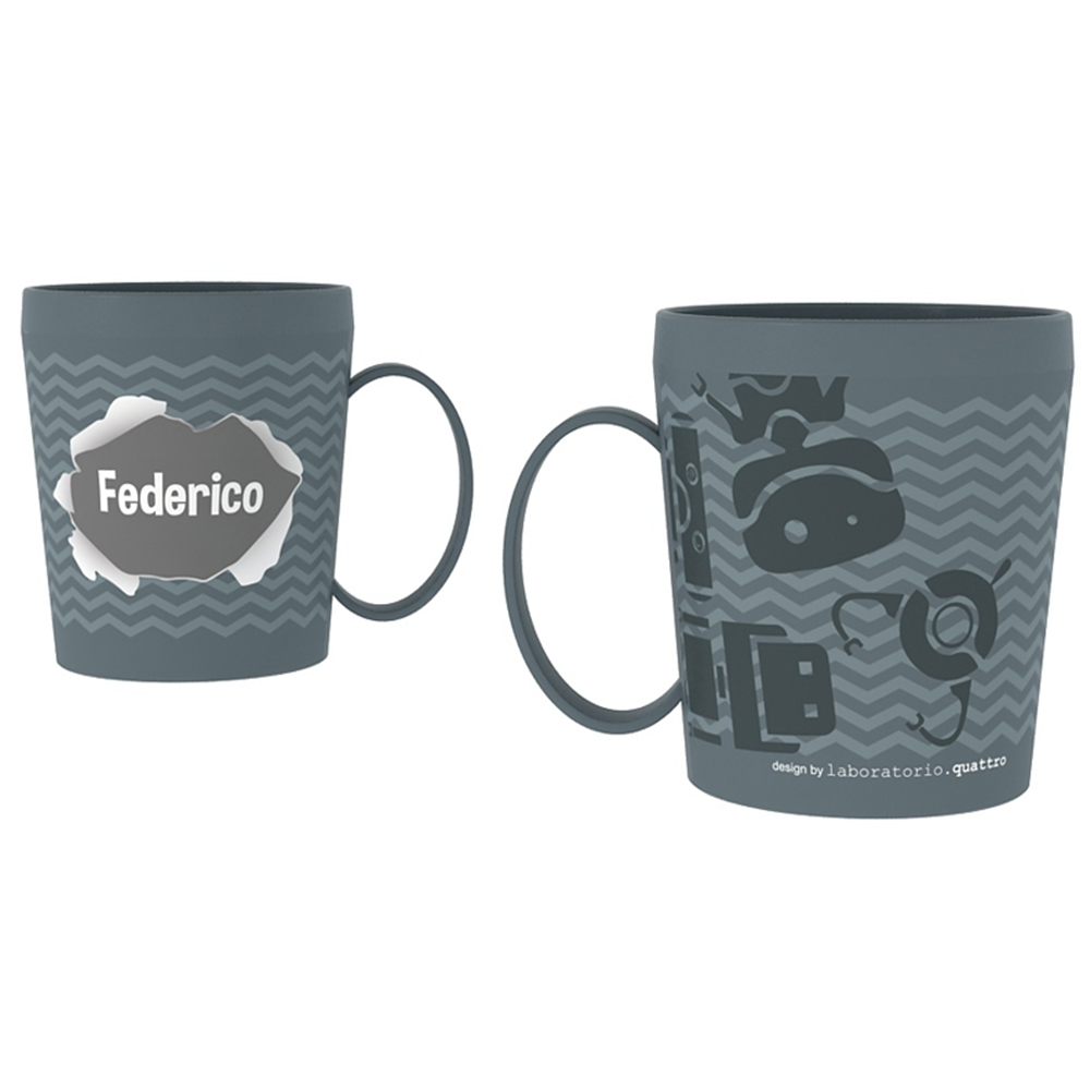 TAZZA IN PLASTICA CON NOME E DISEGNI - FEDERICO - RYN031