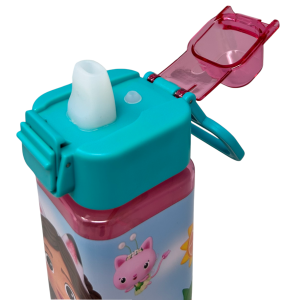 BORRACCIA QUADRATA GABBY'S DOLLHOUSE 500 ML IN PLASTICA RIUTILIZZABILE CON APERTURA A SCATTO - GD00073