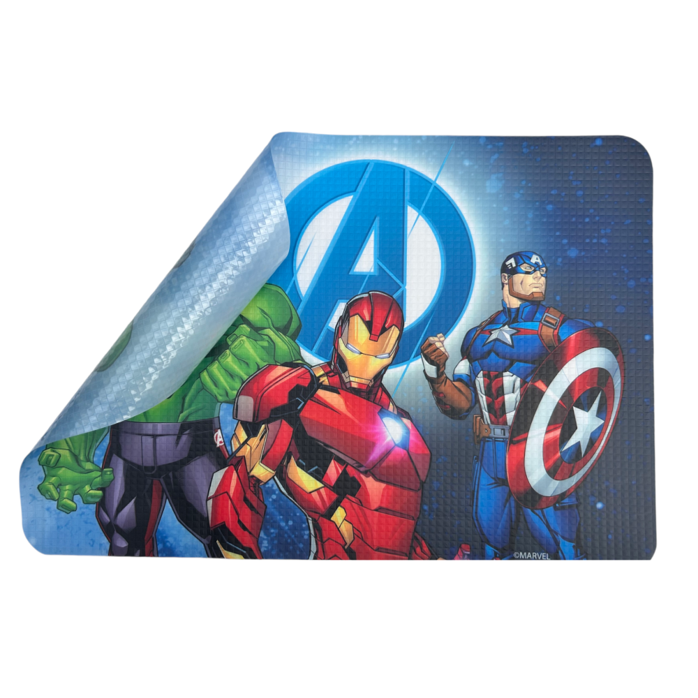 TOVAGLIETTA AVENGERS MARVEL IN PLASTICA MORBIDA ANTISCIVOLO RIPIEGABILE LAVABILE DA COLAZIONE PRANZO CM.44X30 - AV0979