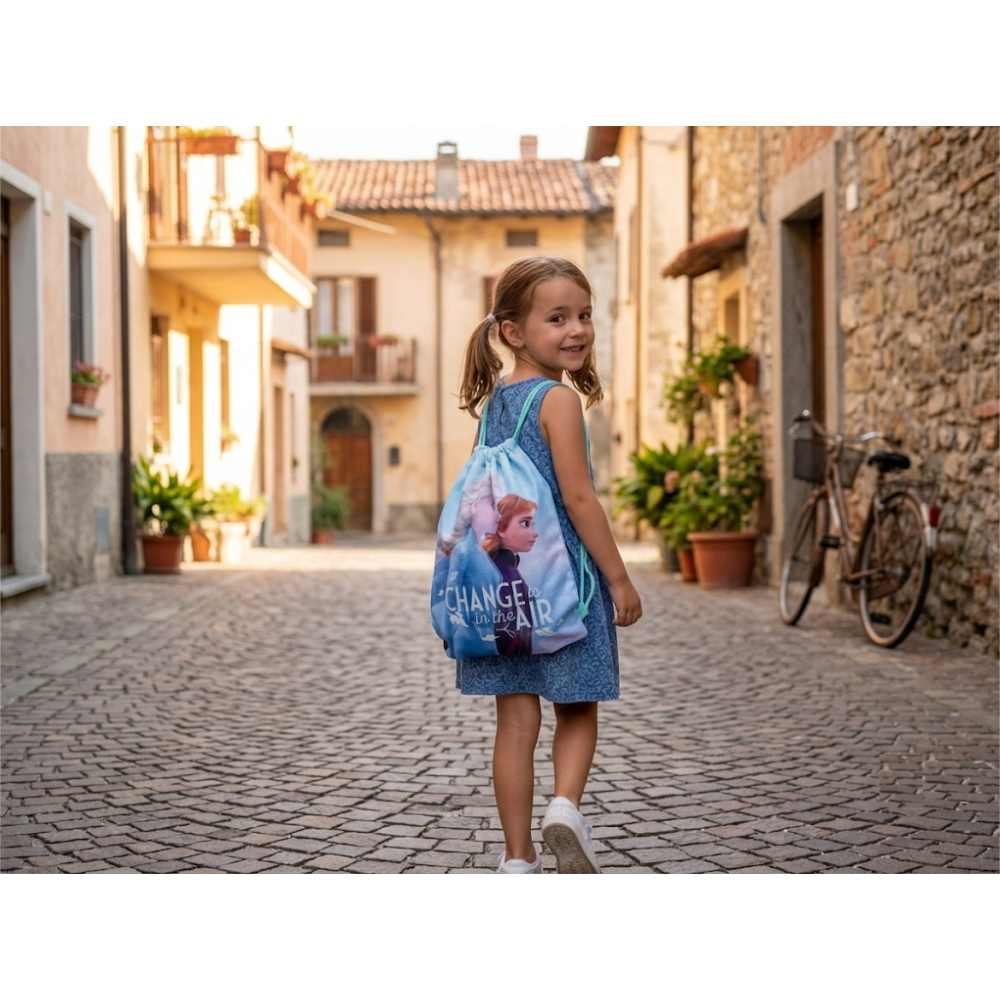 SACCA FROZEN II DISNEY ELSA CON CHIUSURA A COULISSE BORSA TEMPO LIBERO PALESTRA CM. 40X30 - WD21689