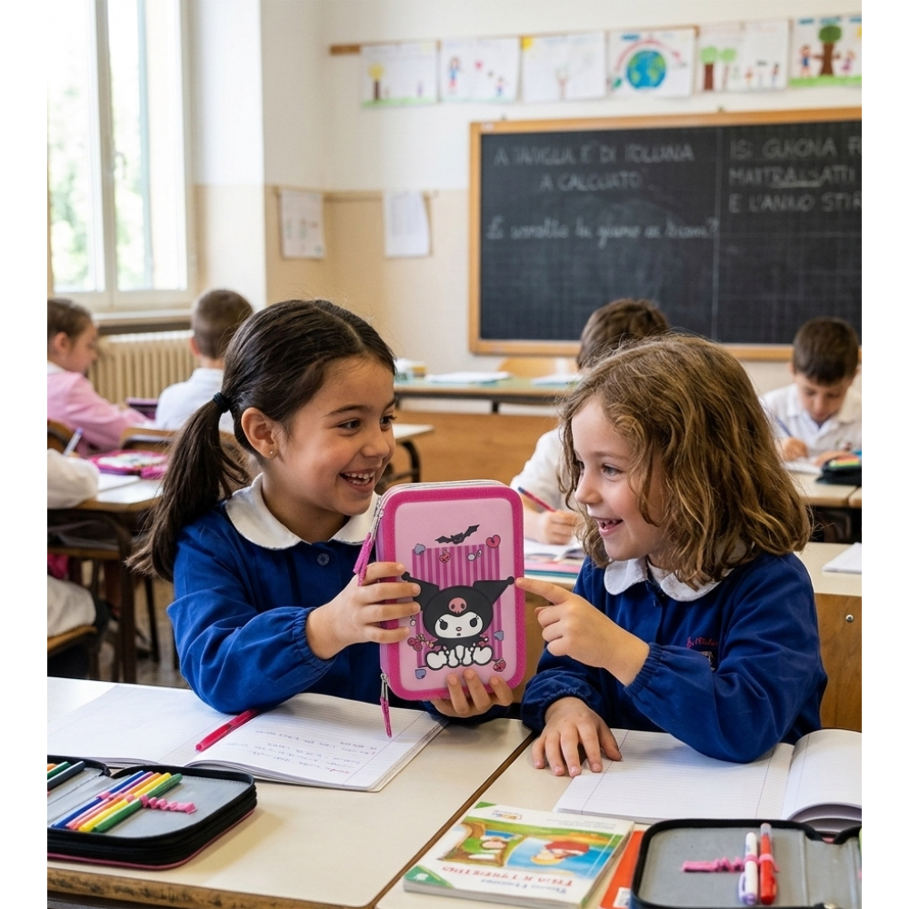 ASTUCCIO MULTISCOMPARTO KUROMI SANRIO 3 ZIP PER LA SCUOLA PORTACOLORI GIOTTO - HK37-6471